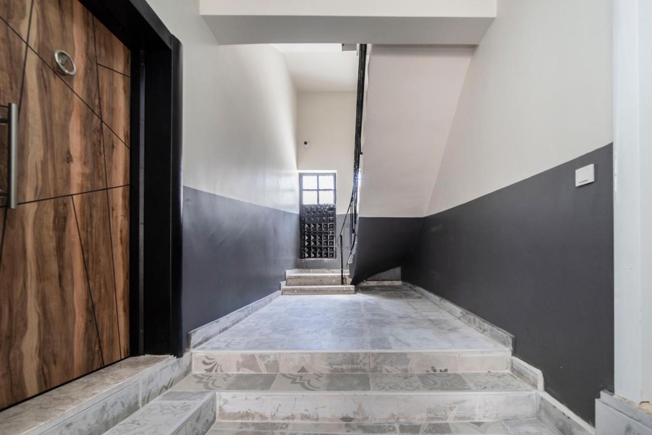Fresh Apartment In Authentic Neighborhood Bursa Buitenkant foto